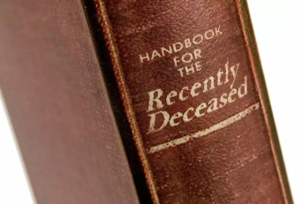 beetlejuice-replica-box-handbook-for-the-recently-deceased-1784847187-9