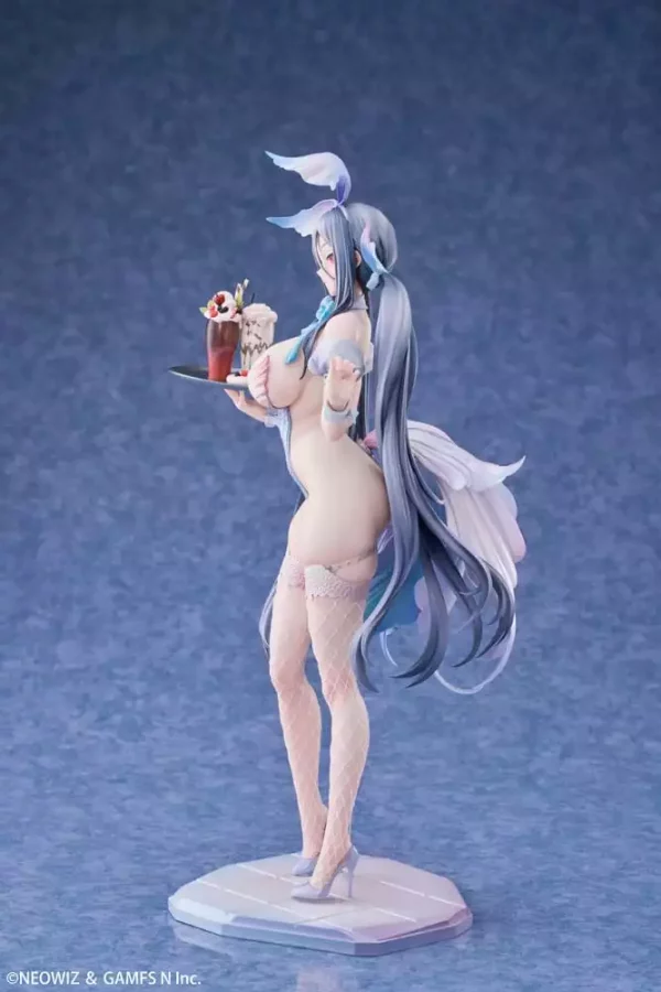 brown-dust-2-pvc-statue-1-7-morpeah-daydream-bunny-28-cm-1784863692-3