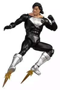 Action Figure Superman Recovery Suit DC Comics - 21 cm