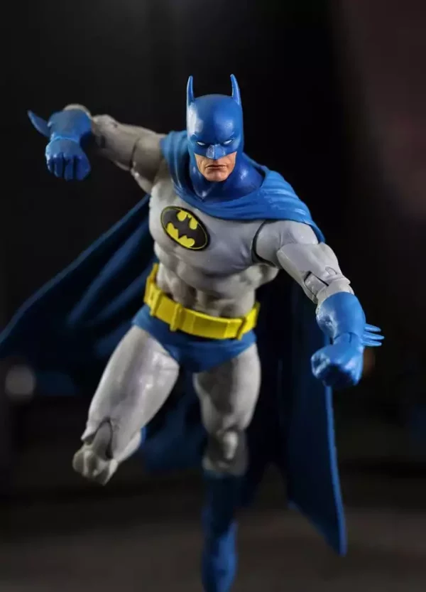 dc-multiverse-mcfarlane-vault-collection-action-figure-batman-knightfall-18-cm-1784873518-11