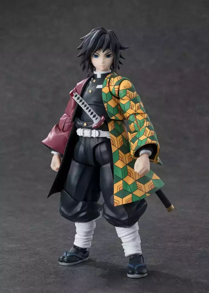 demon-slayer-kimetsu-no-yaiba-s-h-figuarts-action-figure-giyu-tomioka-15-cm-1784848503-0