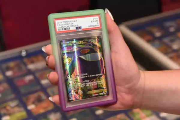 evoretro-bumper-for-psa-graded-card-slab-gradient-green-purple-glitter-1784851998-1 evoretro-bumper-for-psa-graded-card-slab-gradient-green-purple-glitter-1784851998-1