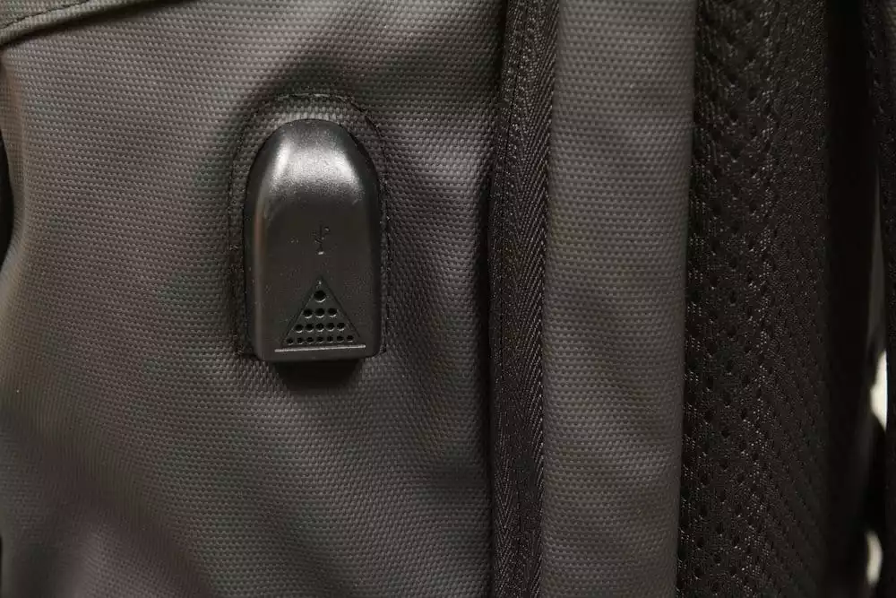 evoretro-hybridpro-travel-backpack-black-1784851949-3