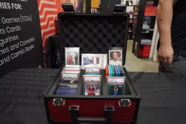 evoretro-trading-card-storage-box-for-90-cards-x-red-1784851779-7