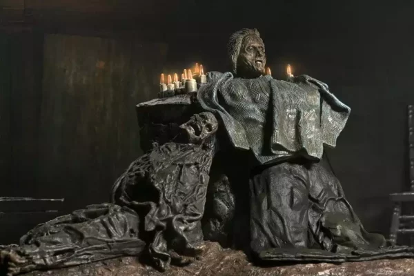 friday-the-13th-the-game-diorama-pamela-shrine-1784878114-3 friday-the-13th-the-game-diorama-pamela-shrine-1784878114-3
