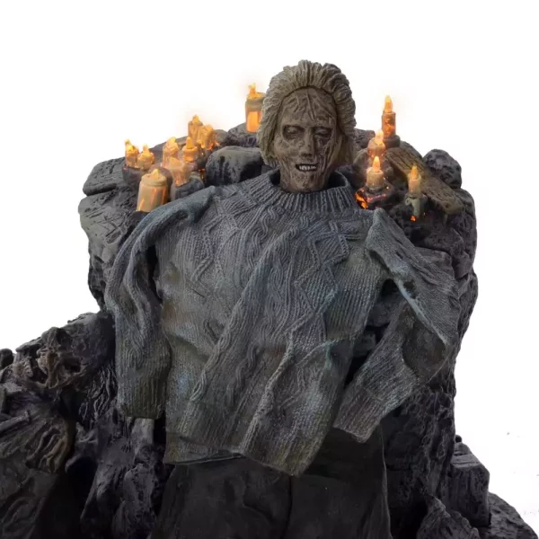 friday-the-13th-the-game-diorama-pamela-shrine-1784878118-6 friday-the-13th-the-game-diorama-pamela-shrine-1784878118-6