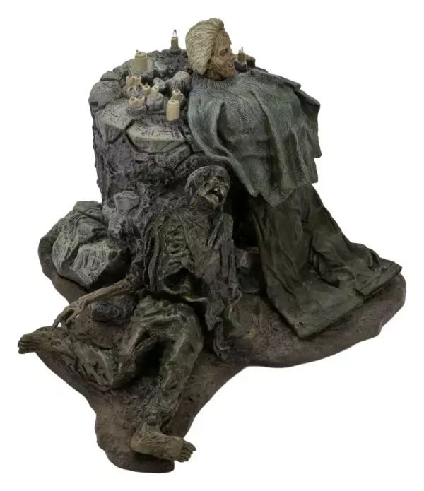 friday-the-13th-the-game-diorama-pamela-shrine-1784878123-11 friday-the-13th-the-game-diorama-pamela-shrine-1784878123-11