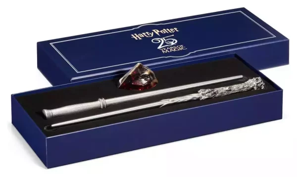 harry-potter-celebration-wand-harry-potter-25th-anniversary-wands-and-sorcerers-stone-set-1784880273-0 harry-potter-celebration-wand-harry-potter-25th-anniversary-wands-and-sorcerers-stone-set-1784880273-0