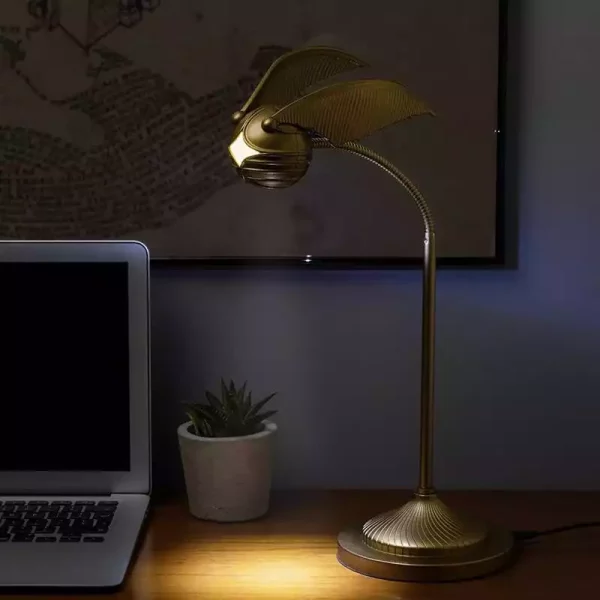harry-potter-desk-lamp-golden-snitch-posable-1784883368-1