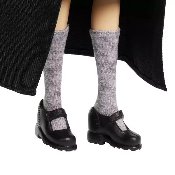 harry-potter-fashion-doll-hermione-granger-1784871082-6 harry-potter-fashion-doll-hermione-granger-1784871082-6