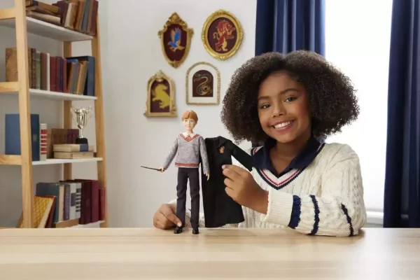 harry-potter-fashion-doll-ron-weasley-1784871085-2 harry-potter-fashion-doll-ron-weasley-1784871085-2