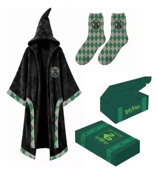 harry-potter-fleece-cape-socks-gift-set-1784849595-0 harry-potter-fleece-cape-socks-gift-set-1784849595-0