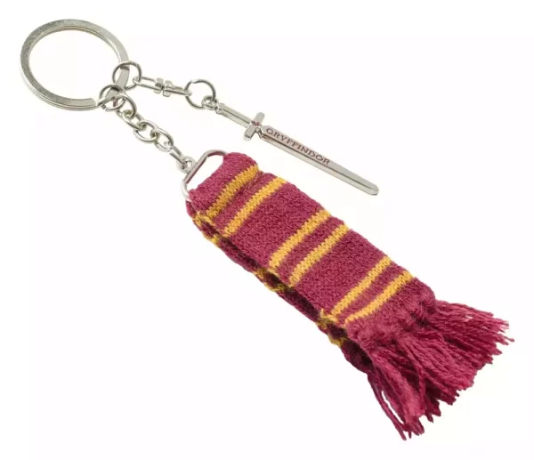 harry-potter-keyring-gryffindor-scarf-15-cm-1784857319-1 harry-potter-keyring-gryffindor-scarf-15-cm-1784857319-1