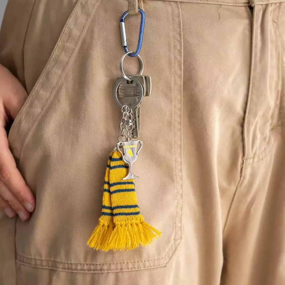 harry-potter-keyring-hufflepuff-scarf-15-cm-1784857329-4