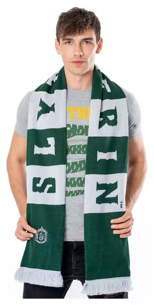 harry-potter-scarf-slytherin-1784881141-0 harry-potter-scarf-slytherin-1784881141-0