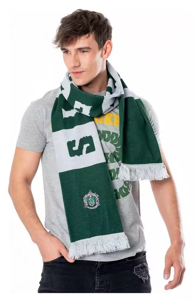 harry-potter-scarf-slytherin-1784881142-1