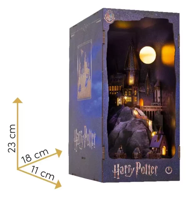 harry-potter-tiny-adventures-book-nook-mini-diorama-hogwarts-castle-18-cm-1784884522-1