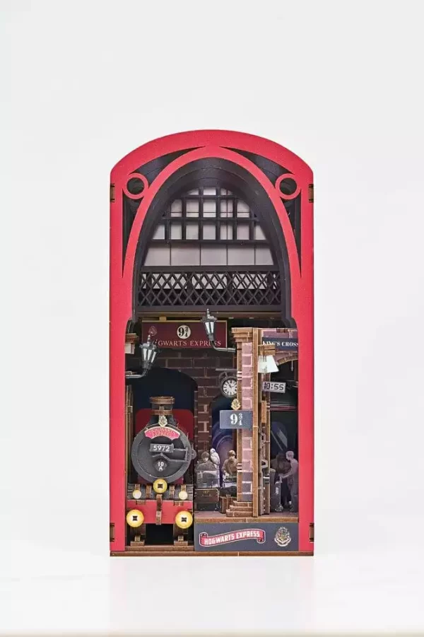harry-potter-tiny-adventures-book-nook-mini-diorama-hogwarts-express-18-cm-1784884532-1 harry-potter-tiny-adventures-book-nook-mini-diorama-hogwarts-express-18-cm-1784884532-1