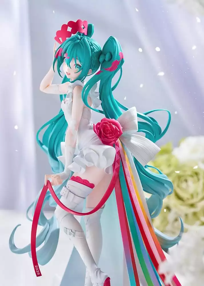 hatsune-miku-gt-project-g-s-collection-pvc-figure-1-7-racing-miku-15th-rhapsody-2010-2025-27-cm-1784860878-3