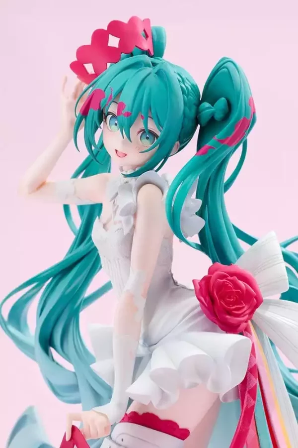 hatsune-miku-gt-project-g-s-collection-pvc-figure-1-7-racing-miku-15th-rhapsody-2010-2025-27-cm-1784860880-5 hatsune-miku-gt-project-g-s-collection-pvc-figure-1-7-racing-miku-15th-rhapsody-2010-2025-27-cm-1784860880-5