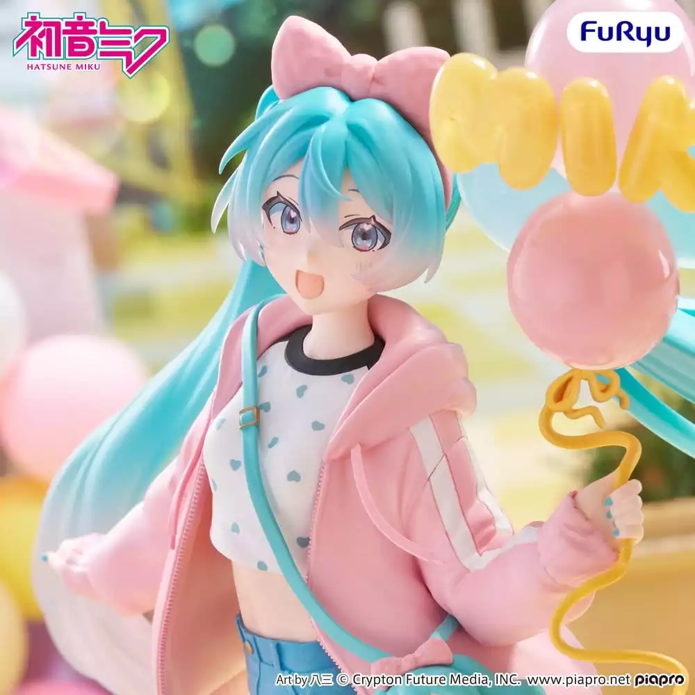 hatsune-miku-muchute-pvc-figure-theme-park-date-version-19-cm-1784856340-1