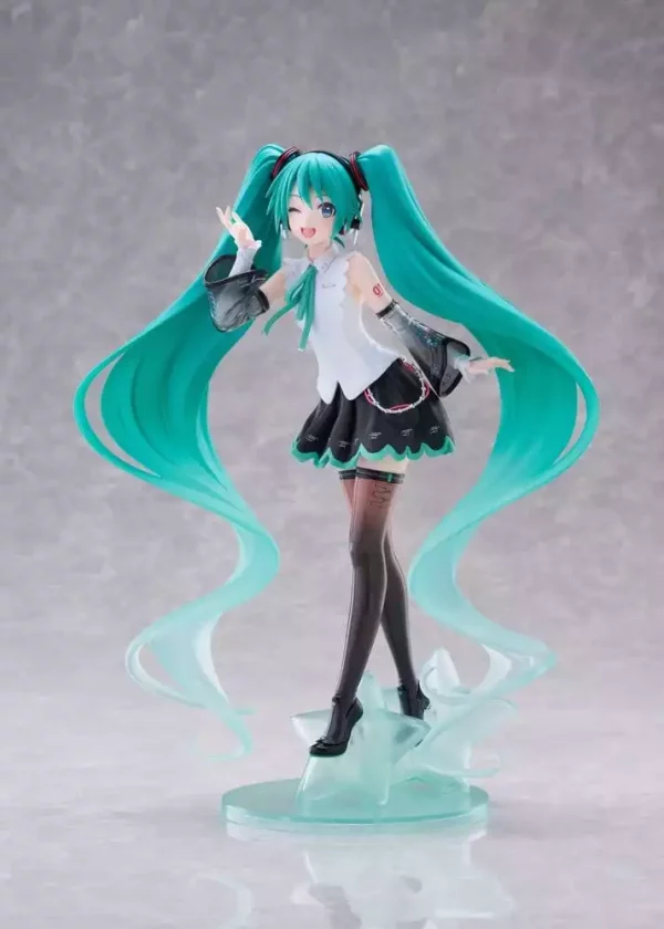 hatsune-miku-t-most-pvc-figure-nt-ver-29-cm-1784890630-0