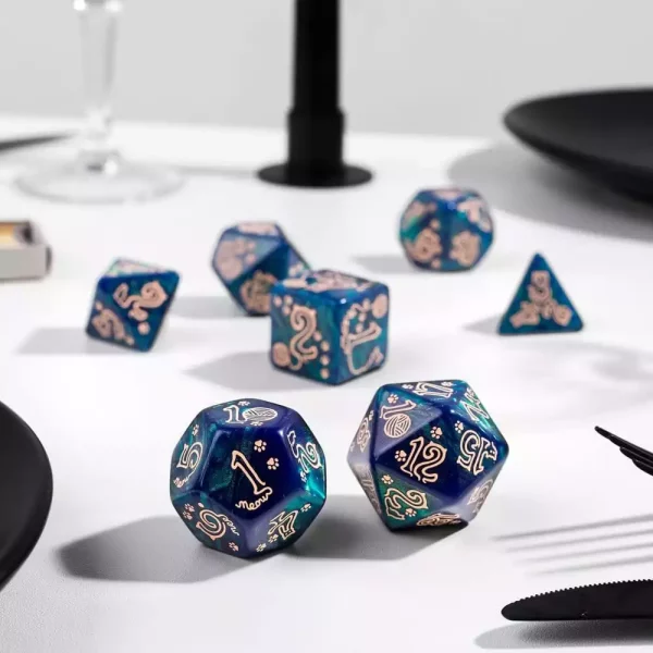 jumbo-cats-jumbo-dice-set-merlin-1784884162-2