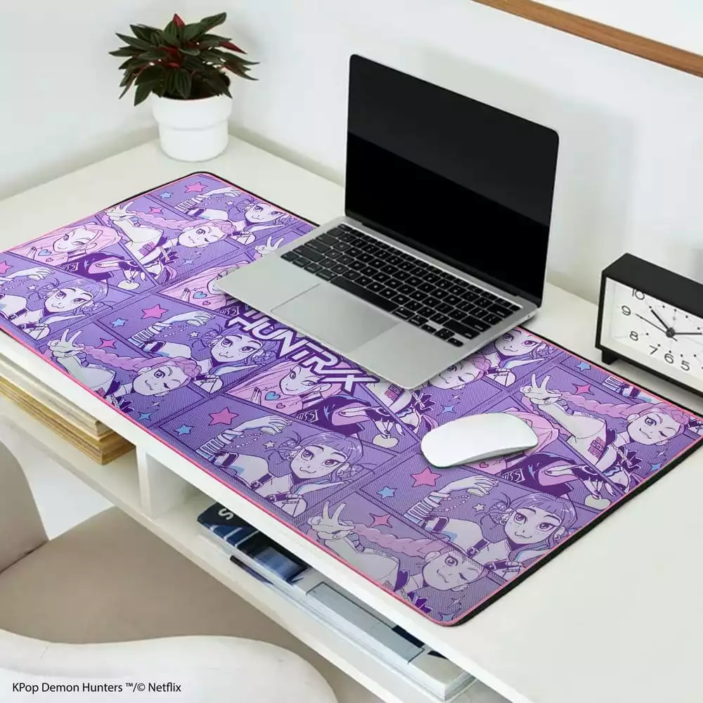 kpop-demon-hunters-desk-mat-huntr-x-xl-1784850040-1