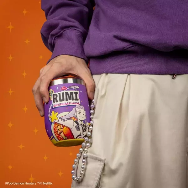 kpop-demon-hunters-travel-mug-rumi-superstar-flavor-1784850194-1 kpop-demon-hunters-travel-mug-rumi-superstar-flavor-1784850194-1