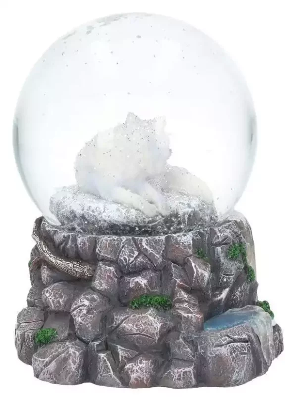 lisa-parker-snow-globe-guardian-of-the-north-11-cm-1784878708-1