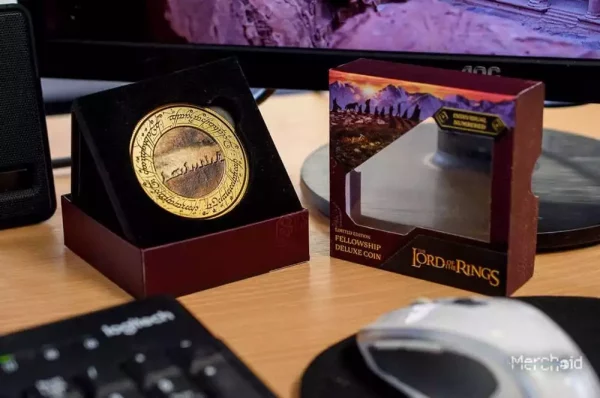 lord-of-the-rings-coin-with-display-stand-the-fellowship-1784846846-4