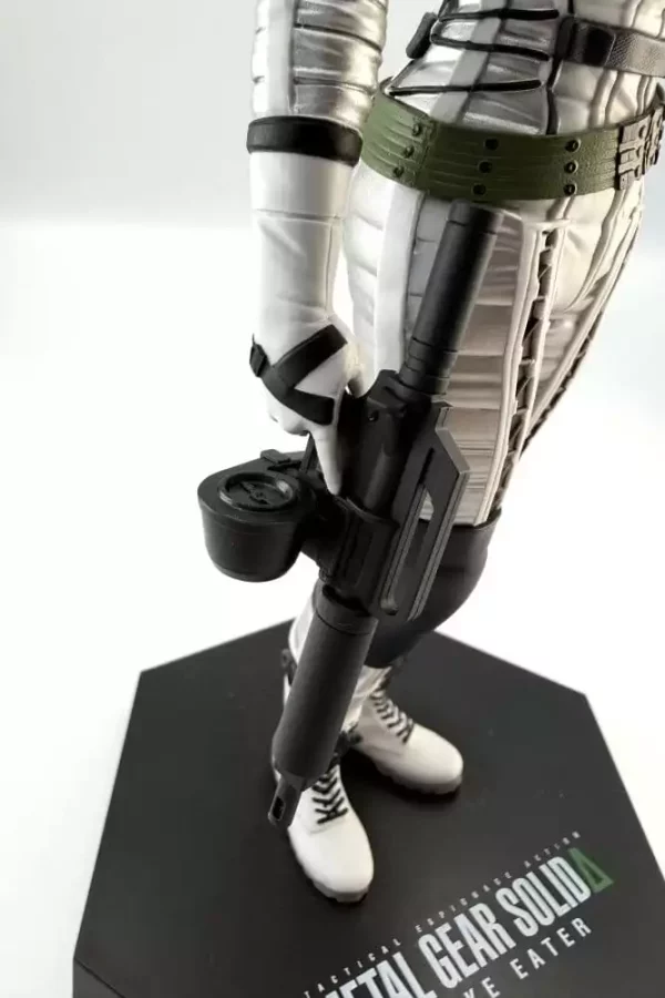 metal-gear-solid-delta-snake-eater-pvc-figure-the-boss-20-cm-1784868050-3 metal-gear-solid-delta-snake-eater-pvc-figure-the-boss-20-cm-1784868050-3
