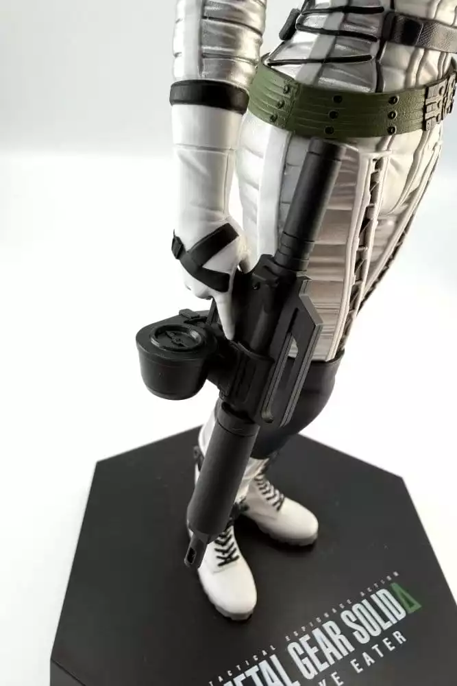 metal-gear-solid-delta-snake-eater-pvc-figure-the-boss-20-cm-1784868050-3