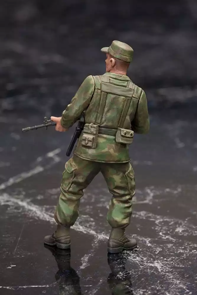 metal-gear-solid-v-plastic-model-kit-1-35-metal-gear-solid-ground-zero-set-5-cm-1784868904-15