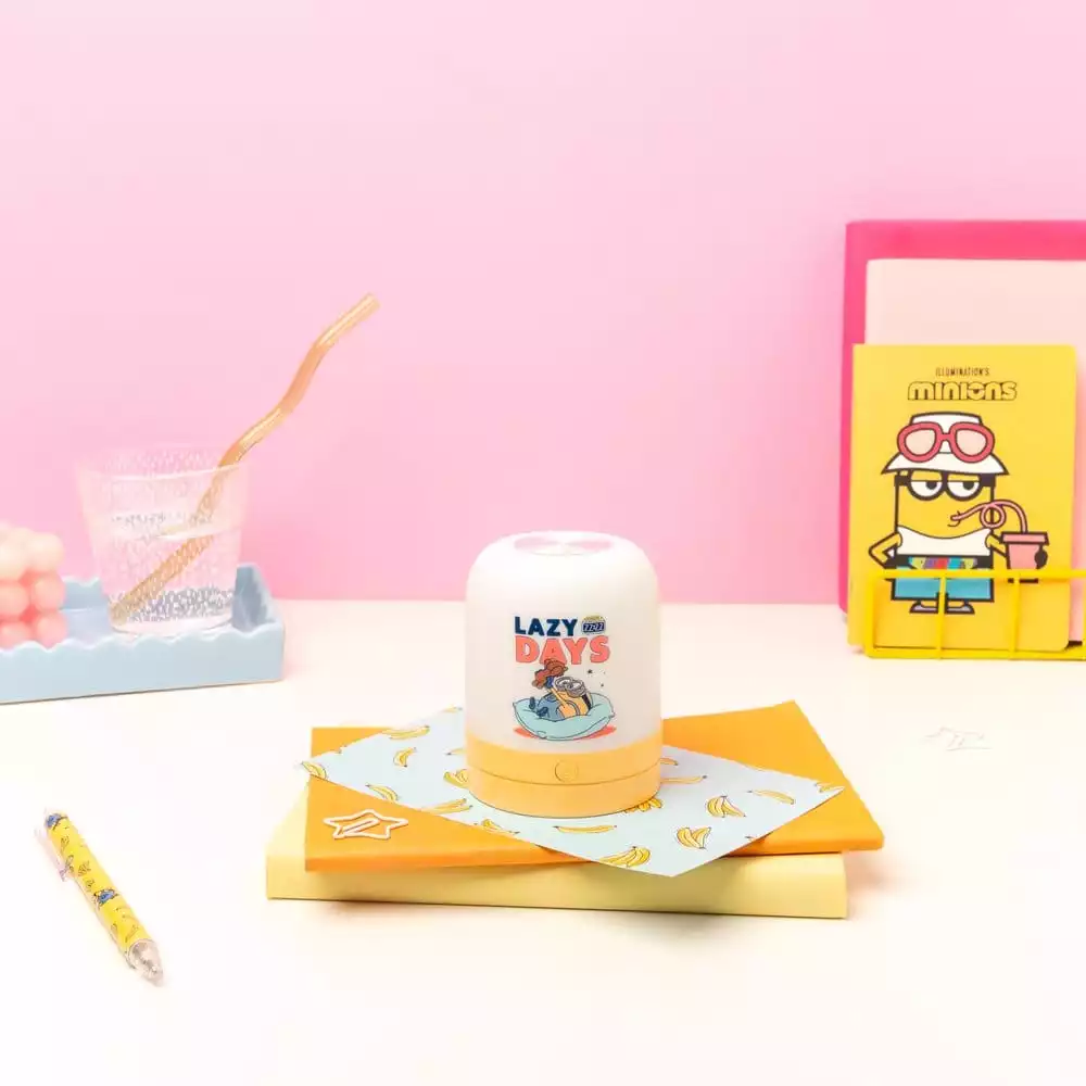 minions-ambient-lamp-1784857678-2