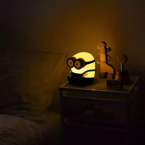 minions-squishy-lamp-1784857692-1 minions-squishy-lamp-1784857692-1