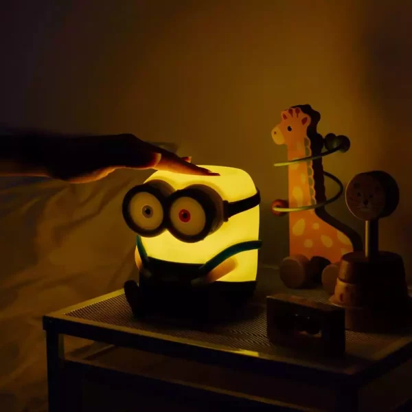 minions-squishy-lamp-1784857694-3 minions-squishy-lamp-1784857694-3