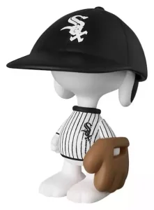 MLB × Peanuts UDF PVC Figure Chicago White Sox Snoopy - 7 cm