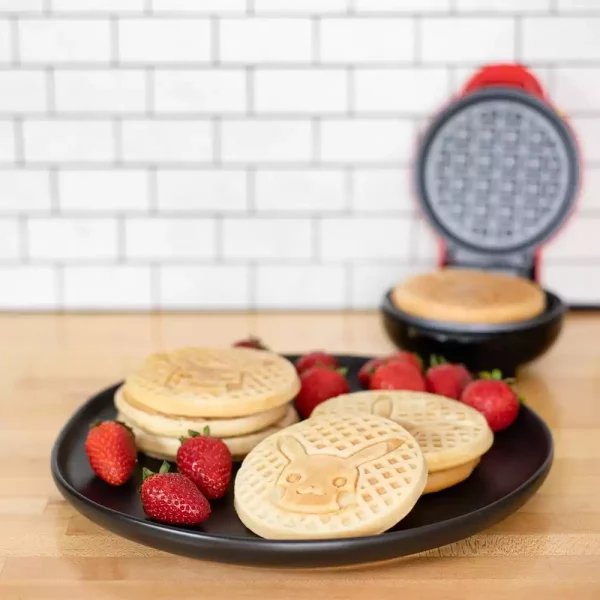 pokemon-mini-waffle-maker-pikachu-1784870854-4