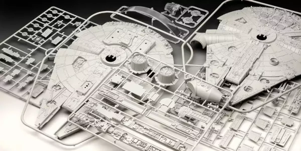 star-wars-model-kit-1-72-millennium-falcon-38-cm-1784884637-7