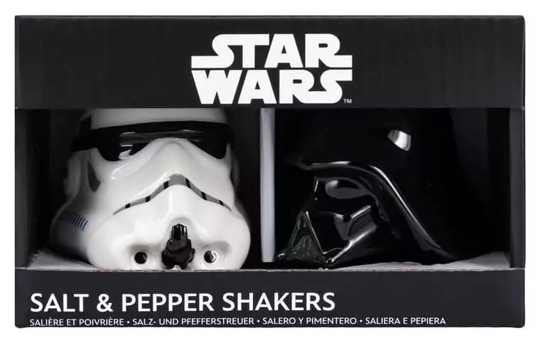 star-wars-salt-and-pepper-shakers-darth-vader-and-stormtrooper-1784883385-1