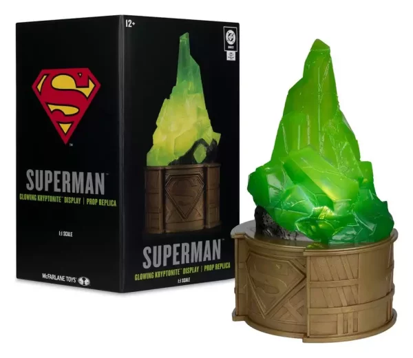 superman-dc-direct-replica-1-1-kryptonite-display-gold-label-18-cm-1784873303-1