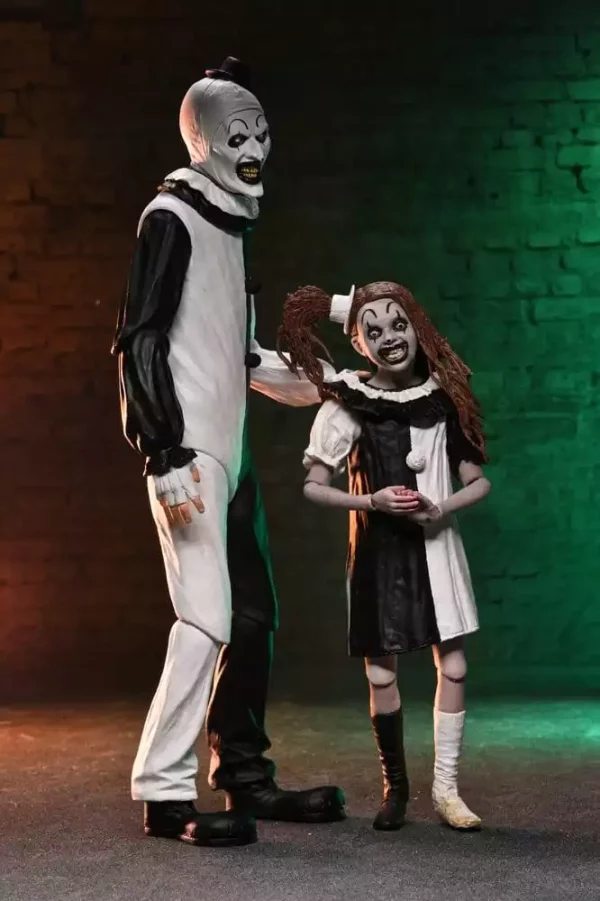 terrifier-2-2-pack-action-figures-ultimate-art-the-clown-little-pale-girl-18-cm-1784878229-5 terrifier-2-2-pack-action-figures-ultimate-art-the-clown-little-pale-girl-18-cm-1784878229-5