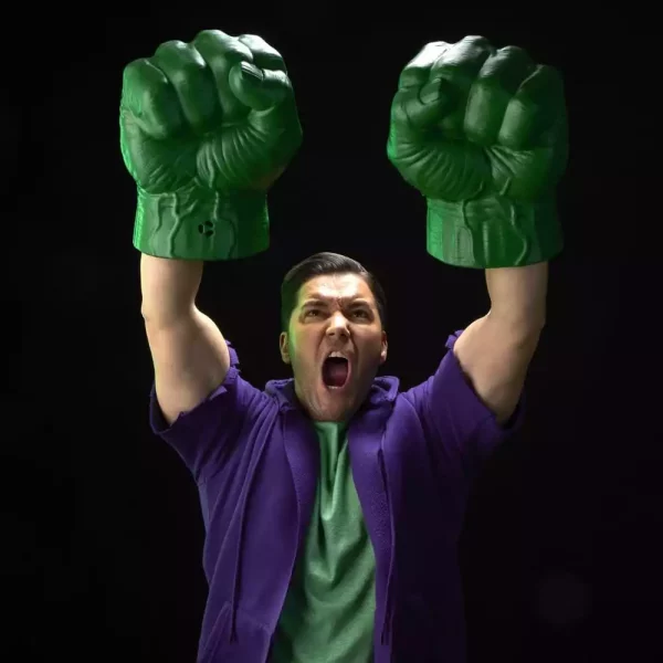 the-incredible-hulk-marvel-legends-premium-roleplay-fists-1784861436-9