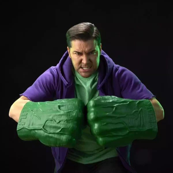 the-incredible-hulk-marvel-legends-premium-roleplay-fists-1784861440-13