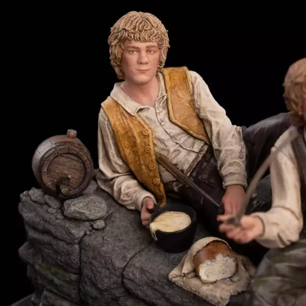the-lord-of-the-rings-mini-statue-merry-and-pippin-12-cm-1784893709-9