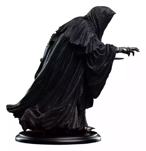 the-lord-of-the-rings-trilogy-mini-statue-ringwraith-at-the-prancing-pony-18-cm-1784893671-2 the-lord-of-the-rings-trilogy-mini-statue-ringwraith-at-the-prancing-pony-18-cm-1784893671-2