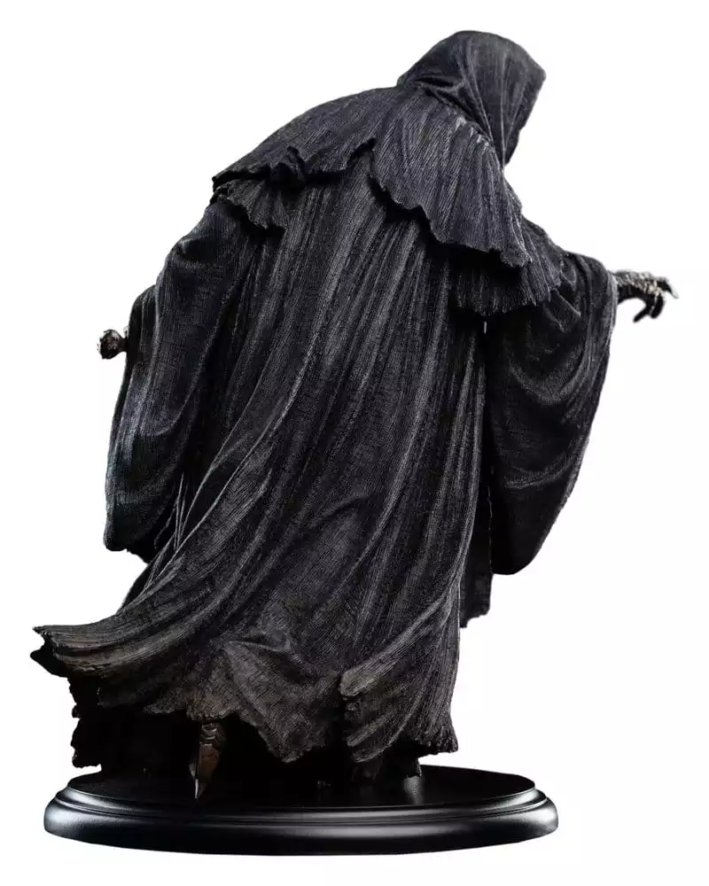 the-lord-of-the-rings-trilogy-mini-statue-ringwraith-at-the-prancing-pony-18-cm-1784893673-3
