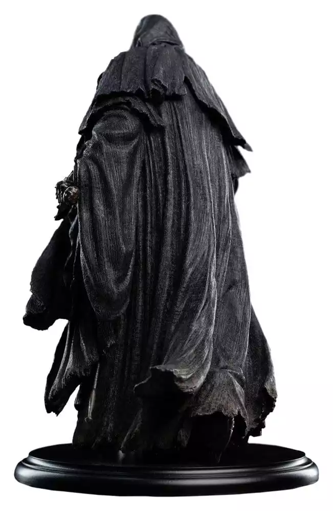 the-lord-of-the-rings-trilogy-mini-statue-ringwraith-at-the-prancing-pony-18-cm-1784893674-4