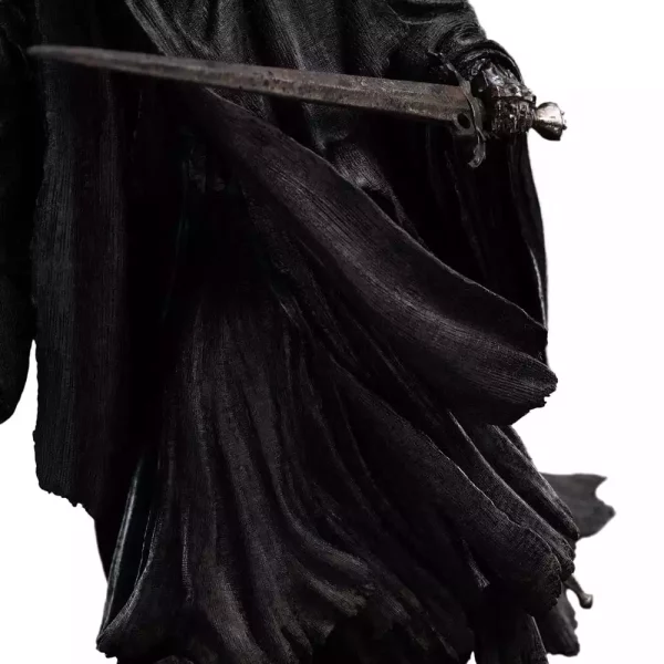 the-lord-of-the-rings-trilogy-mini-statue-ringwraith-at-the-prancing-pony-18-cm-1784893676-6 the-lord-of-the-rings-trilogy-mini-statue-ringwraith-at-the-prancing-pony-18-cm-1784893676-6